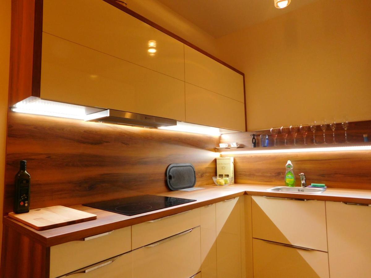 Panorama City - Spacious Apartment Near Eurovea Bratislava Luaran gambar